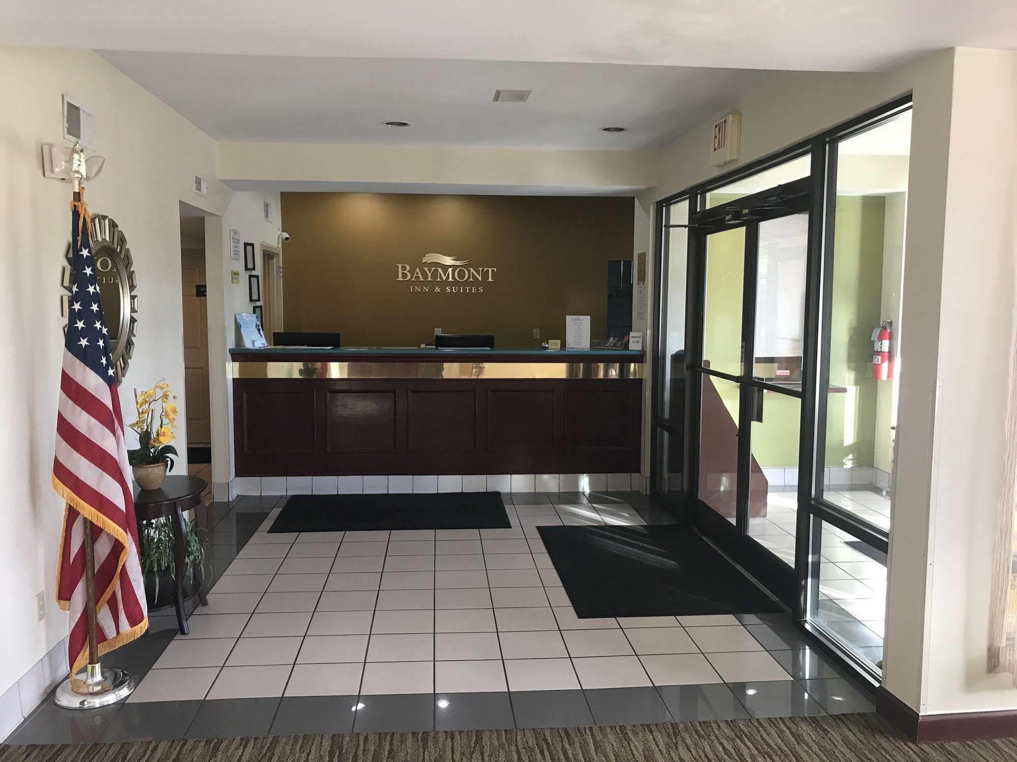 Baymont By Wyndham Cave City Exterior foto