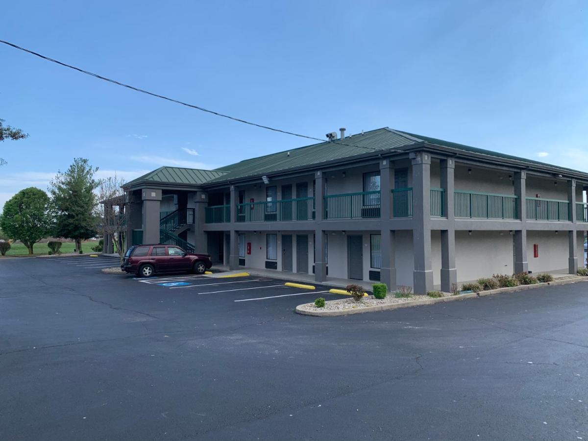 Baymont By Wyndham Cave City Exterior foto